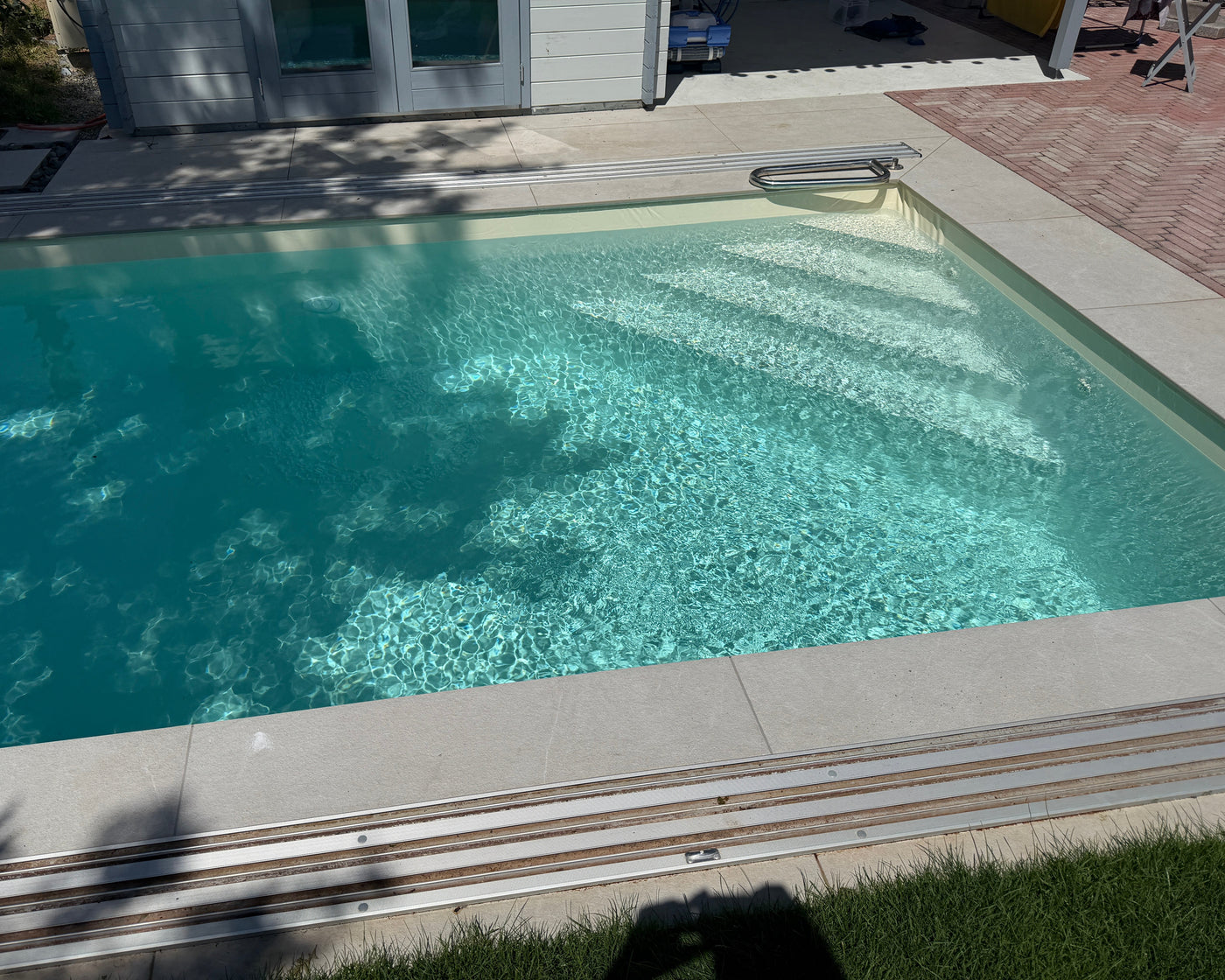Familienpool mit Schiebehalle
