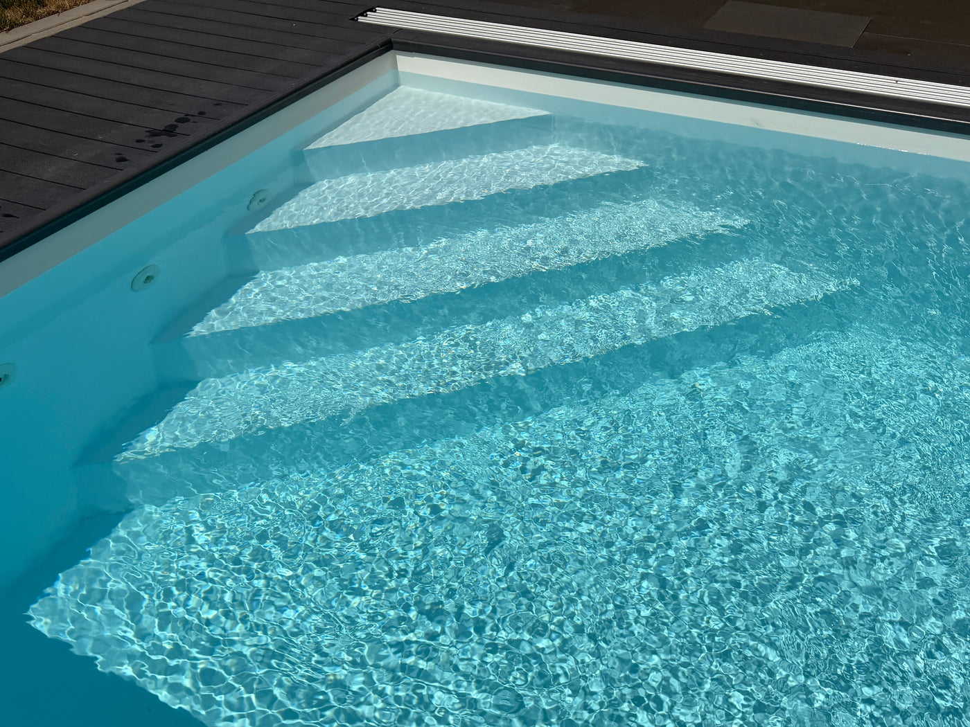 Polypropylen-Pool in zeitlosem Design