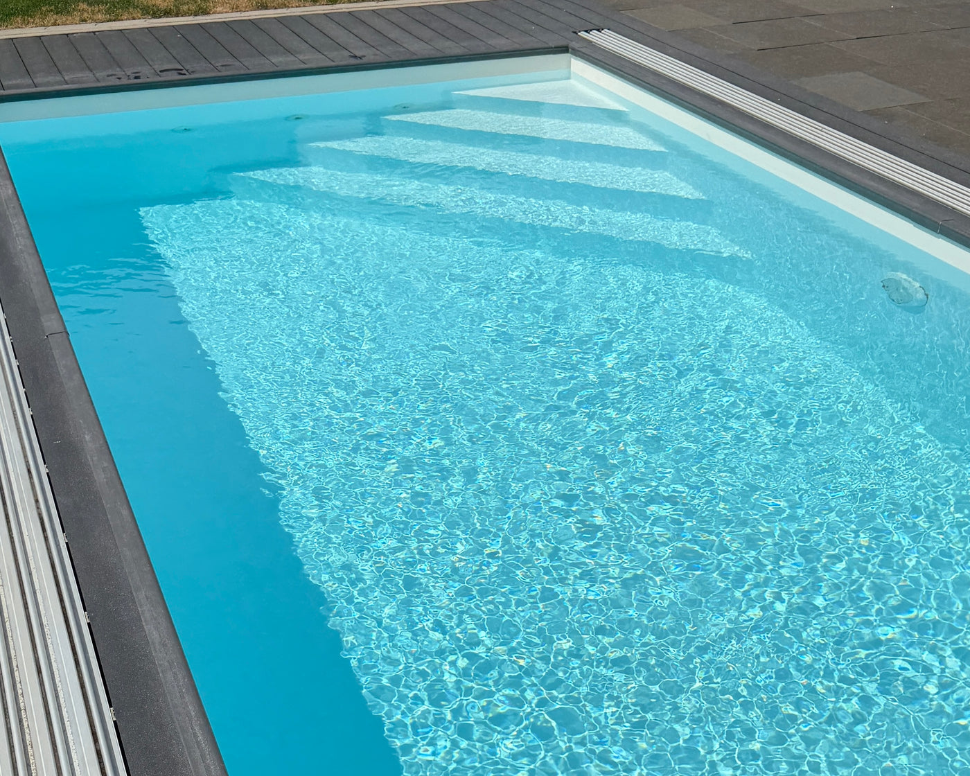 Polypropylen-Pool in zeitlosem Design
